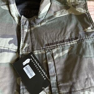 Men’s  XL reversible camo vest- Harley Davidson